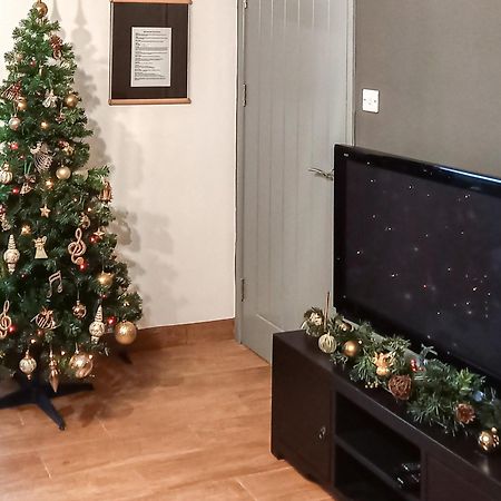 River Lodge Annexe Rhondda Bagian luar foto