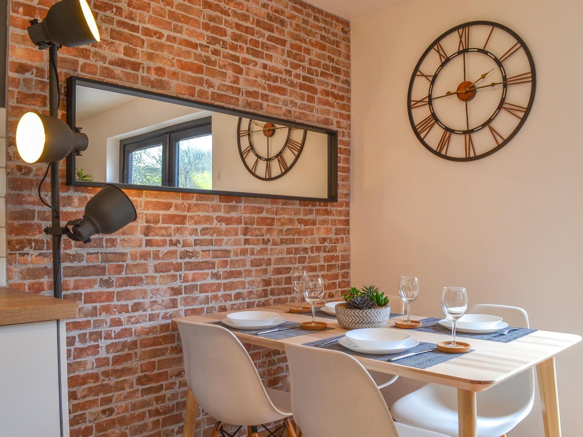 River Lodge Annexe Rhondda Bagian luar foto